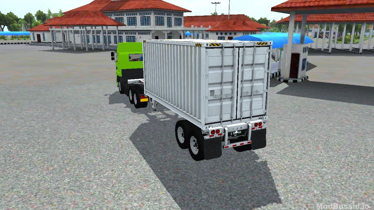 Photo of Hino 700 Peti Kemas MAH Channel 4