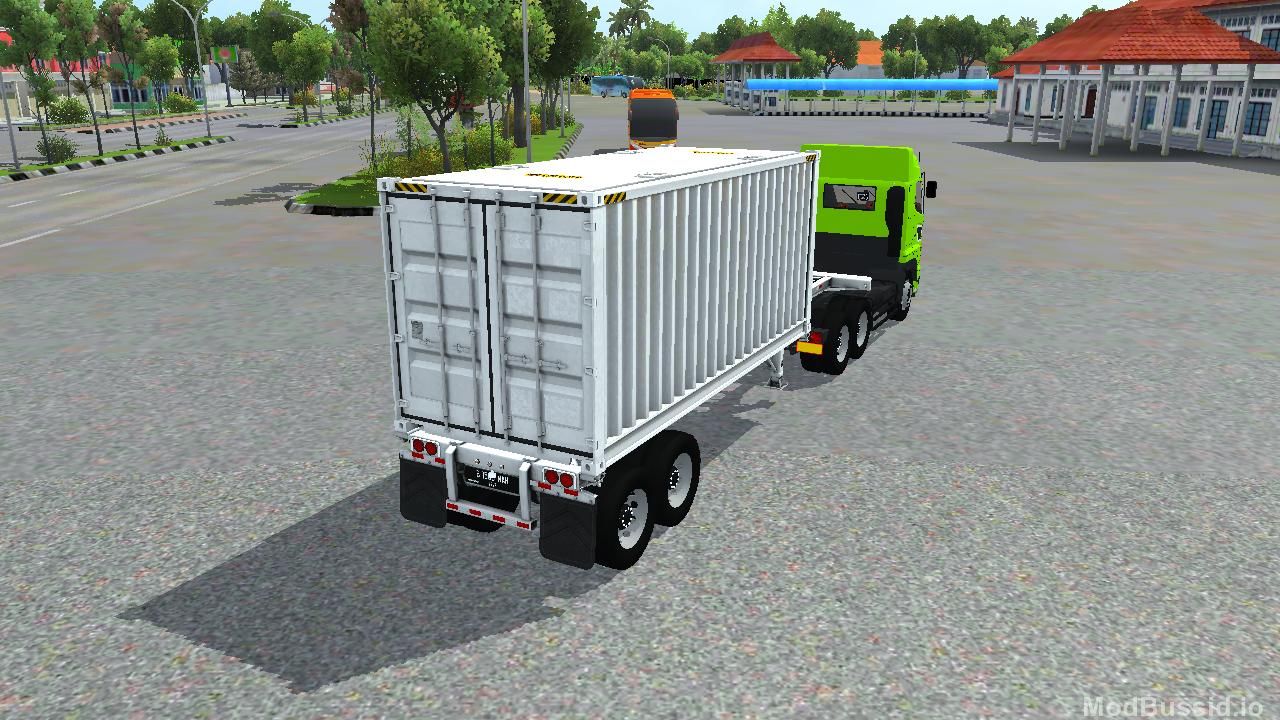 Photo of Hino 700 Peti Kemas MAH Channel 5