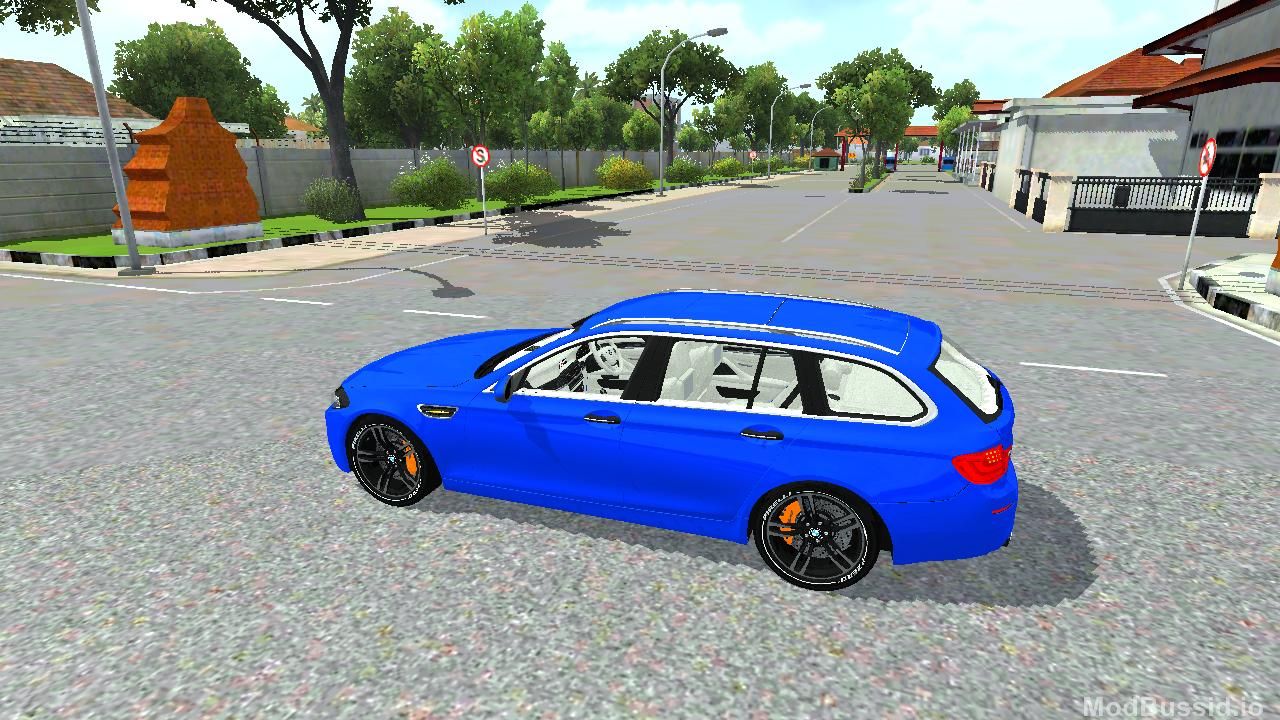 Photo of BMW M5 2