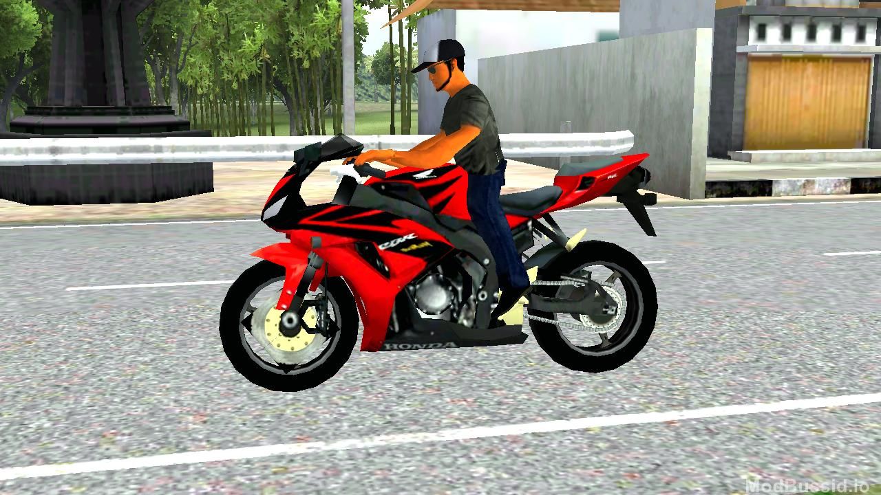 Photo of HONDA CBR 600R 3
