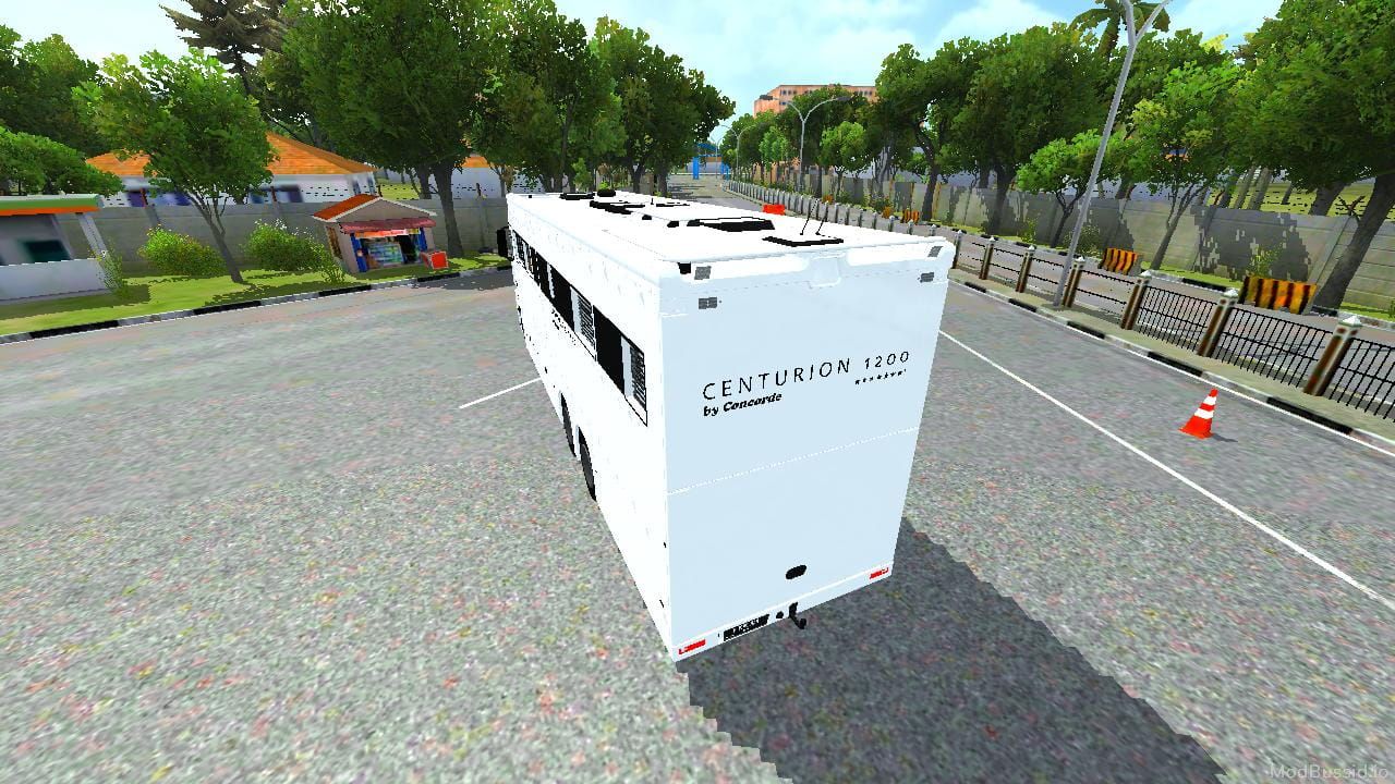 Photo of Mercedes-Benz Motorhome 5