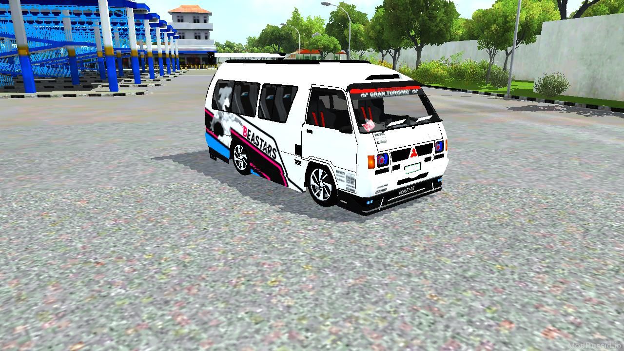 Photo of Mitsubishi Delica L300 2