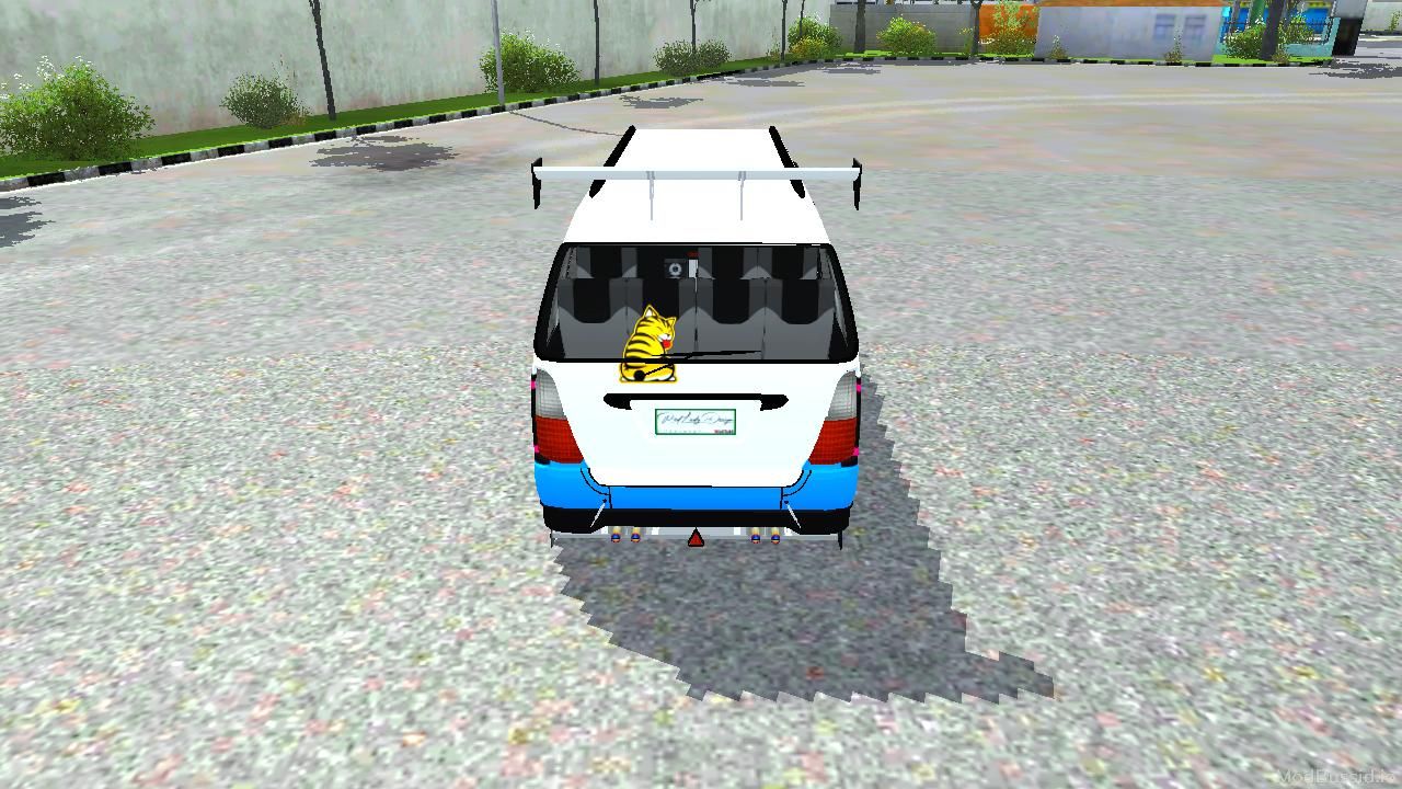 Photo of Mitsubishi Delica L300 7