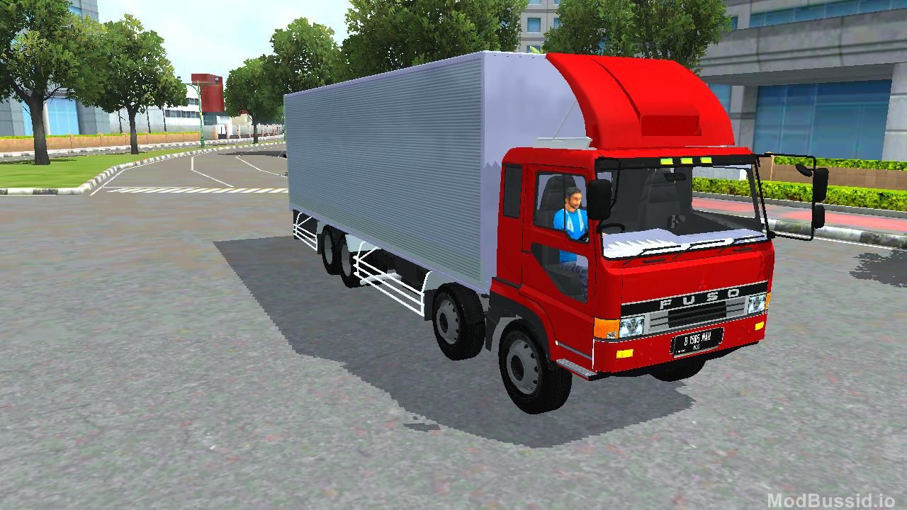 Photo of Mitsubishi Fuso Tronton 2