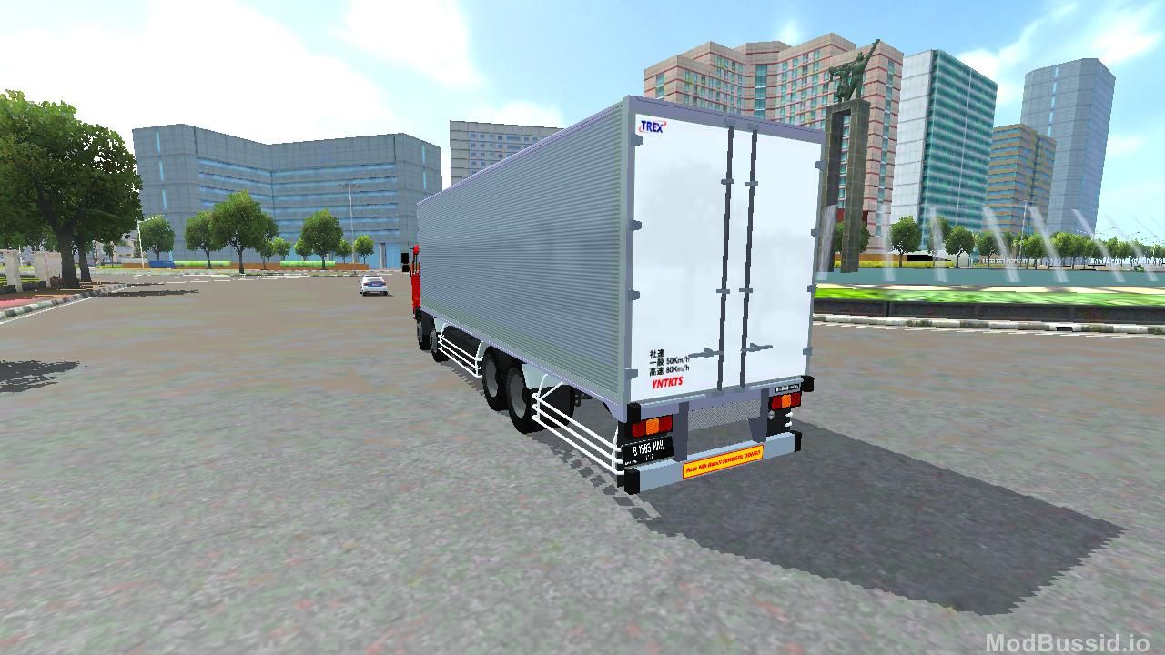 Photo of Mitsubishi Fuso Tronton 8