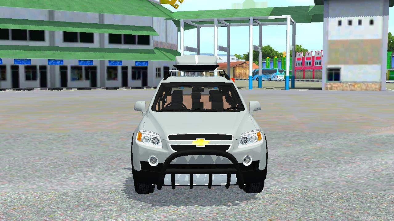 Photo of Chevrolet Captiva With Roofbox 1