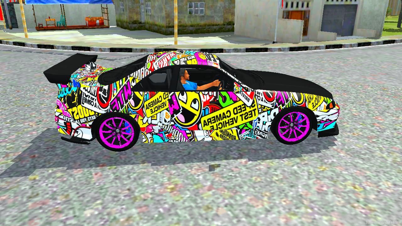 Photo of Nissan Skyline GTR Sticker Bomb 3