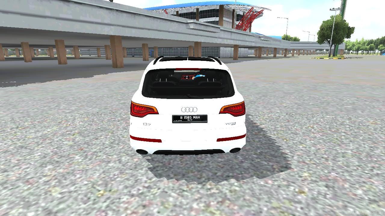 Photo of Audi Q7 5