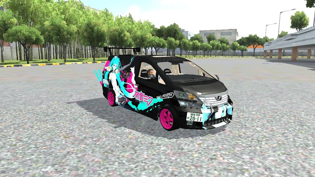 Photo of Toyota Vellfire - Miku Hatsune Itasha 2
