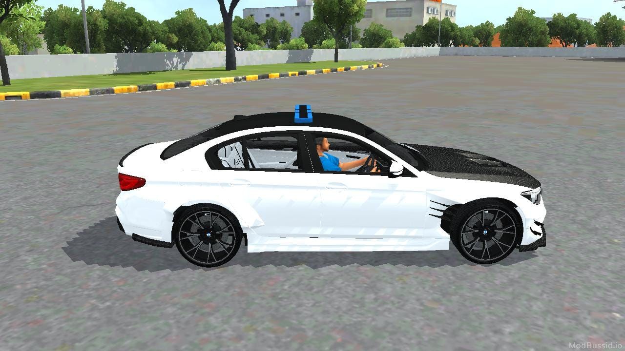 Photo of BMW M5 F90 POLICE 3