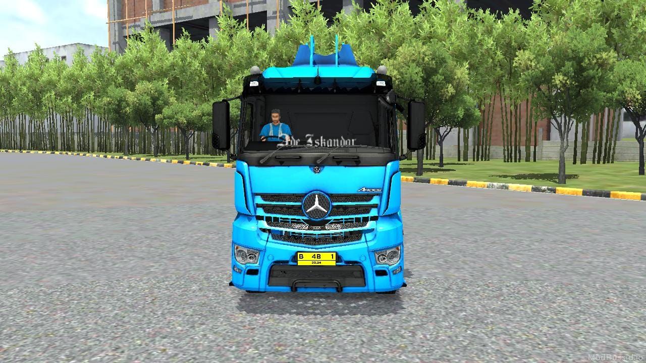 Photo of MERCY AROCS TRAILER TANGKI 1