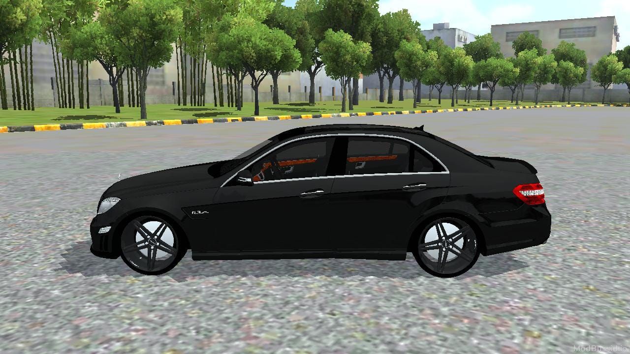 Photo of Mercedes-Benz AMG 7