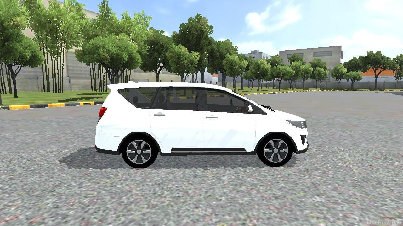 Photo of Toyoto Innova Venturer 3