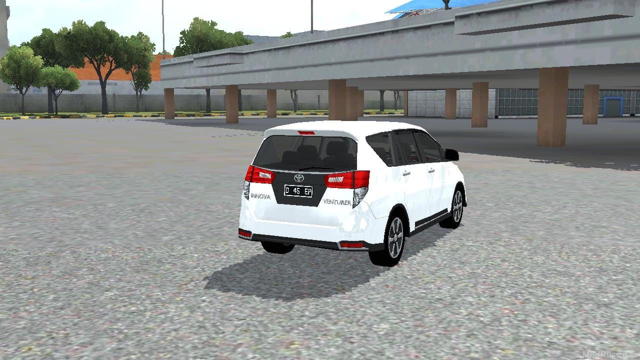 Photo of Toyoto Innova Venturer 4