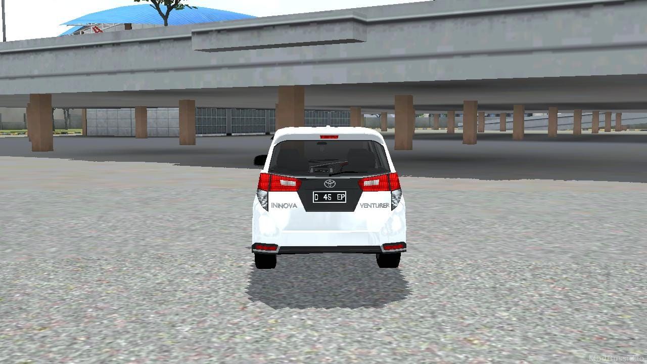 Photo of Toyoto Innova Venturer 5