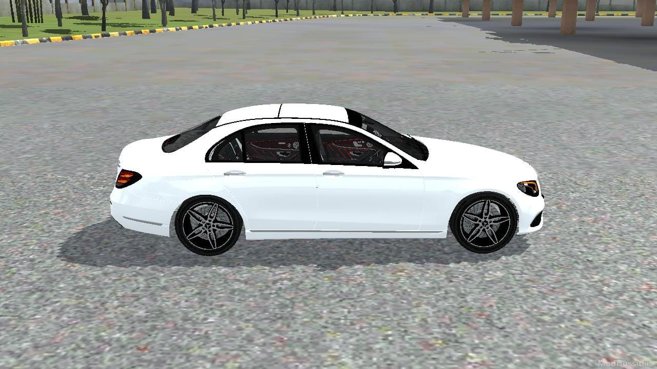 Photo of Mercedes-Benz E-Class 3