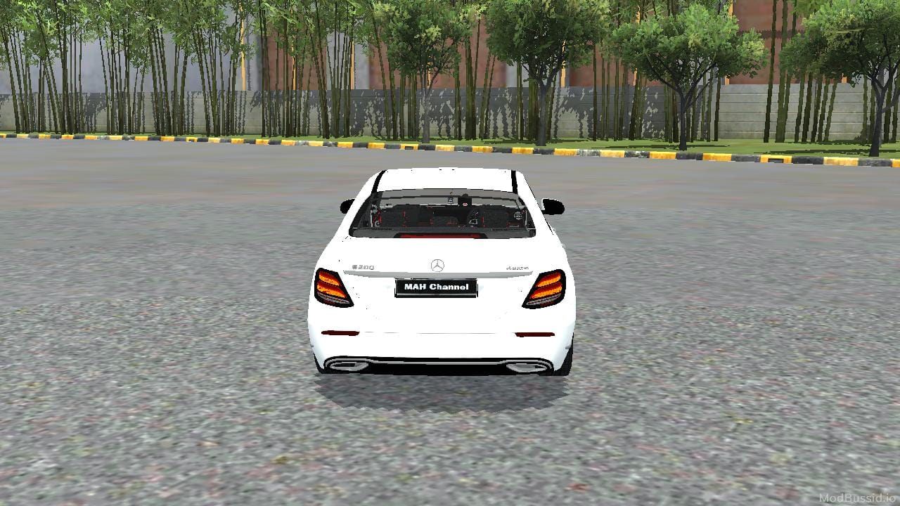 Photo of Mercedes-Benz E-Class 5