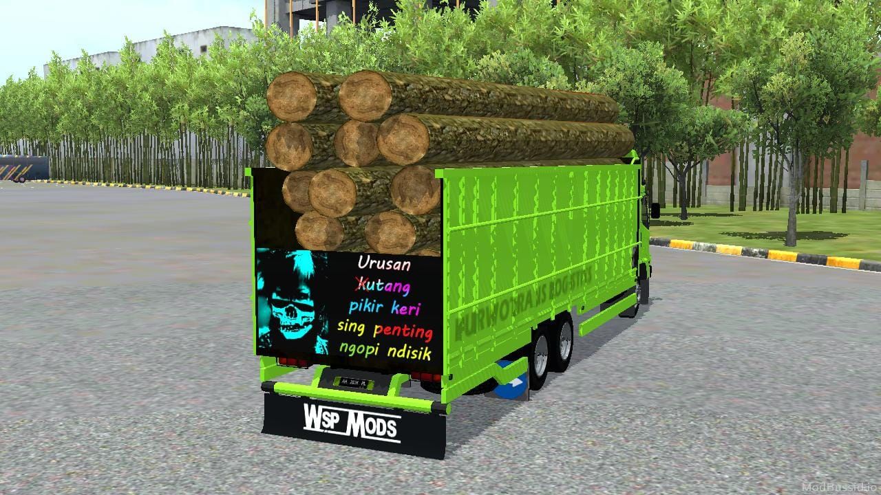 Photo of Truck Hino Lohan Muatan Kayu 4