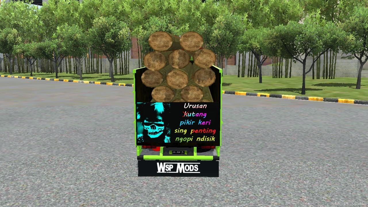 Photo of Truck Hino Lohan Muatan Kayu 5