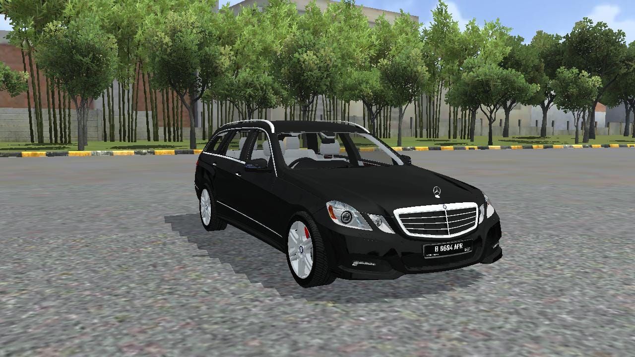 Photo of Mercedes-Benz E300 Estate 2