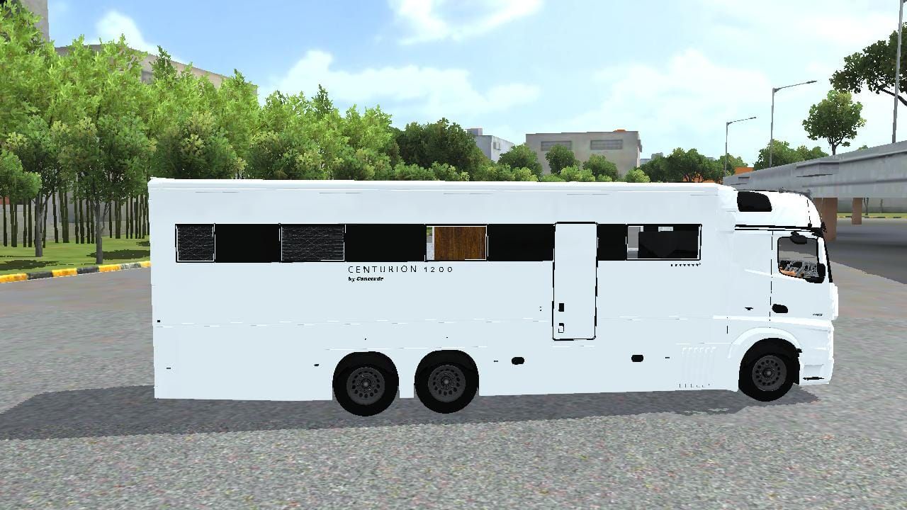 Photo of Mercedes-Benz Motorhome 3