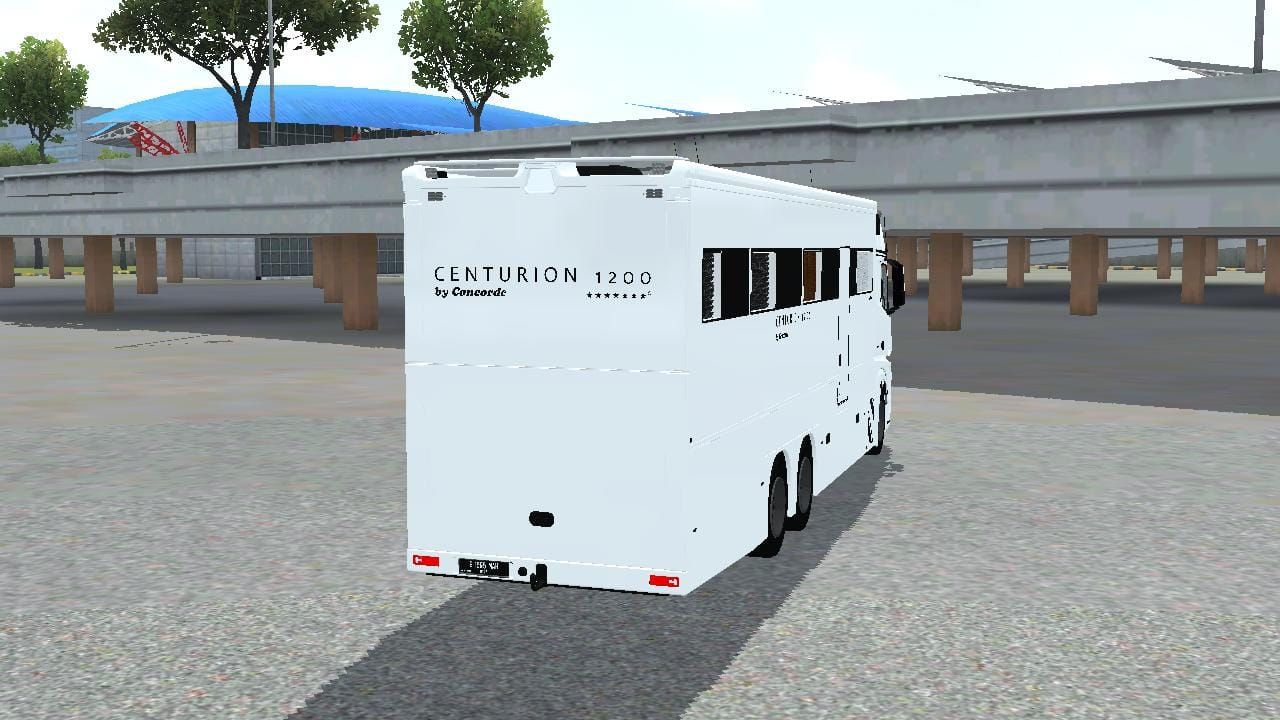 Photo of Mercedes-Benz Motorhome 4