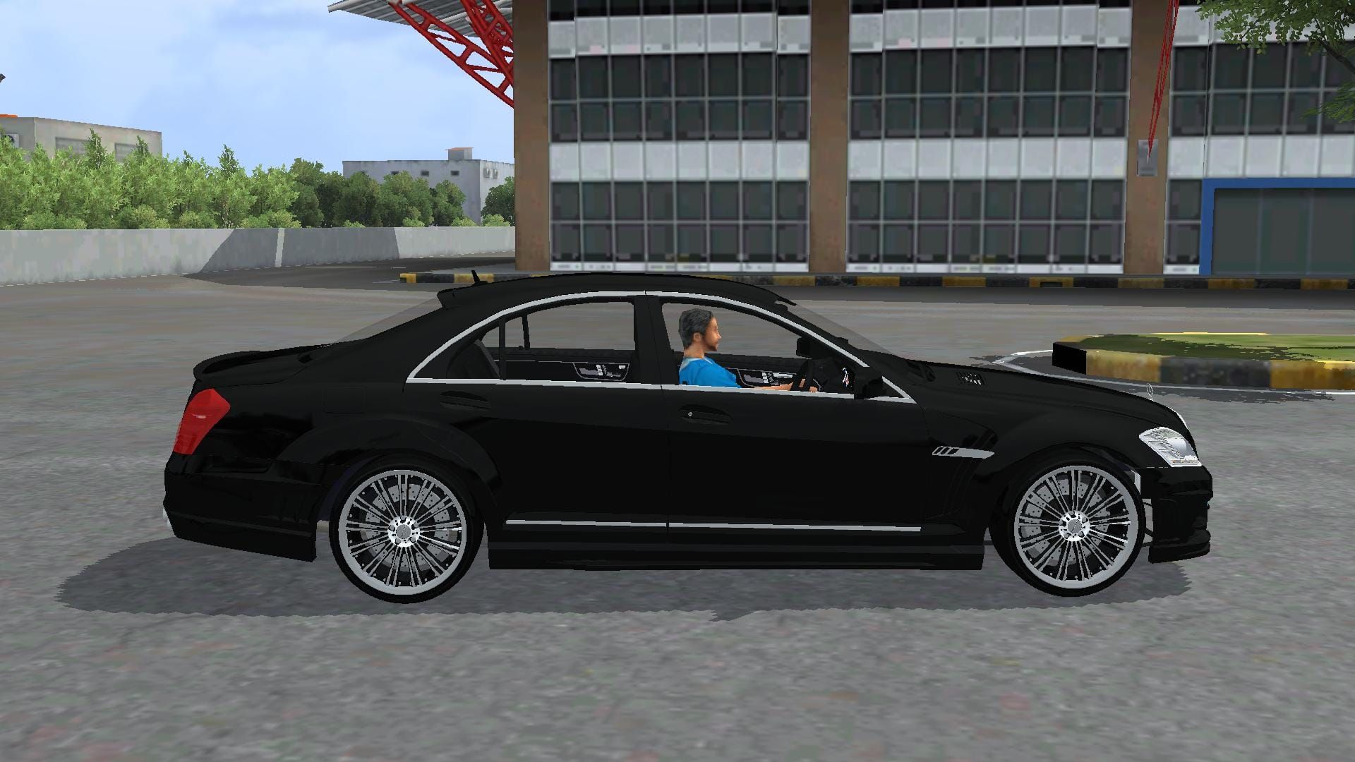 Photo of Mercedes Benz W221 WALD 3