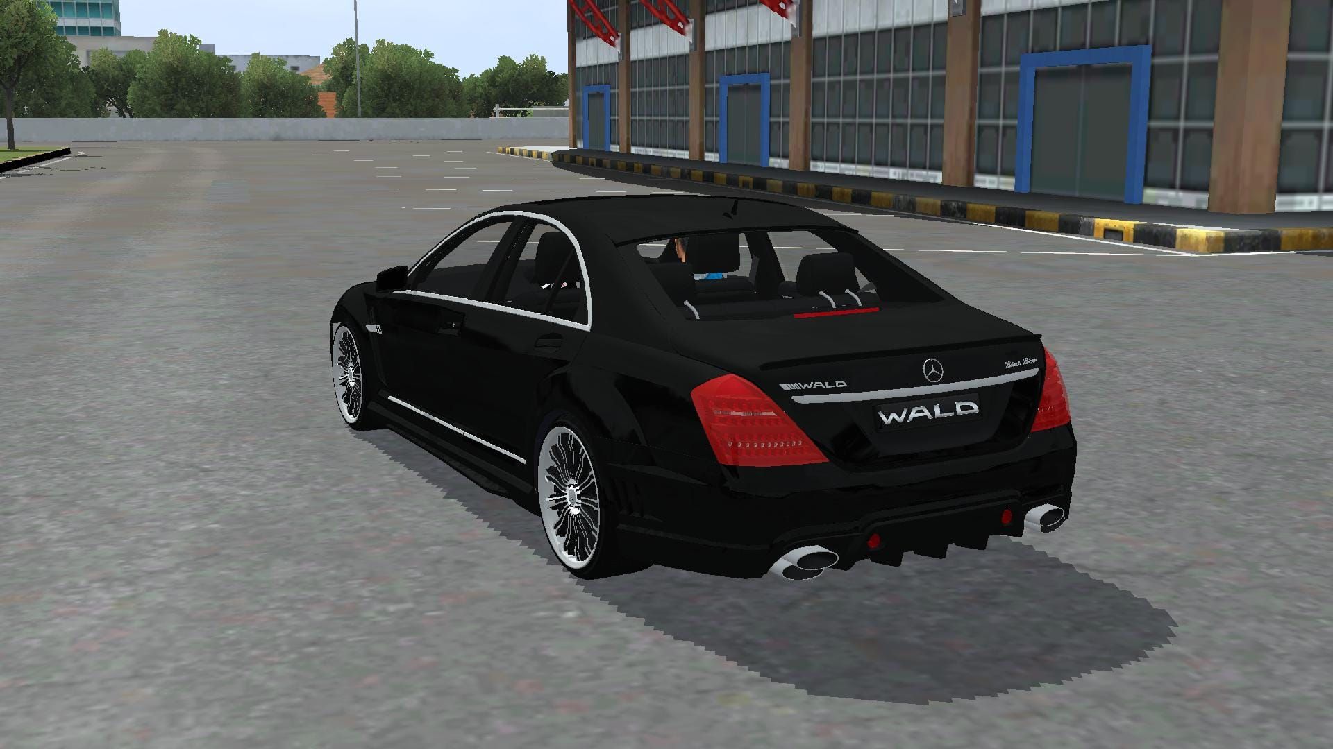 Photo of Mercedes Benz W221 WALD 6