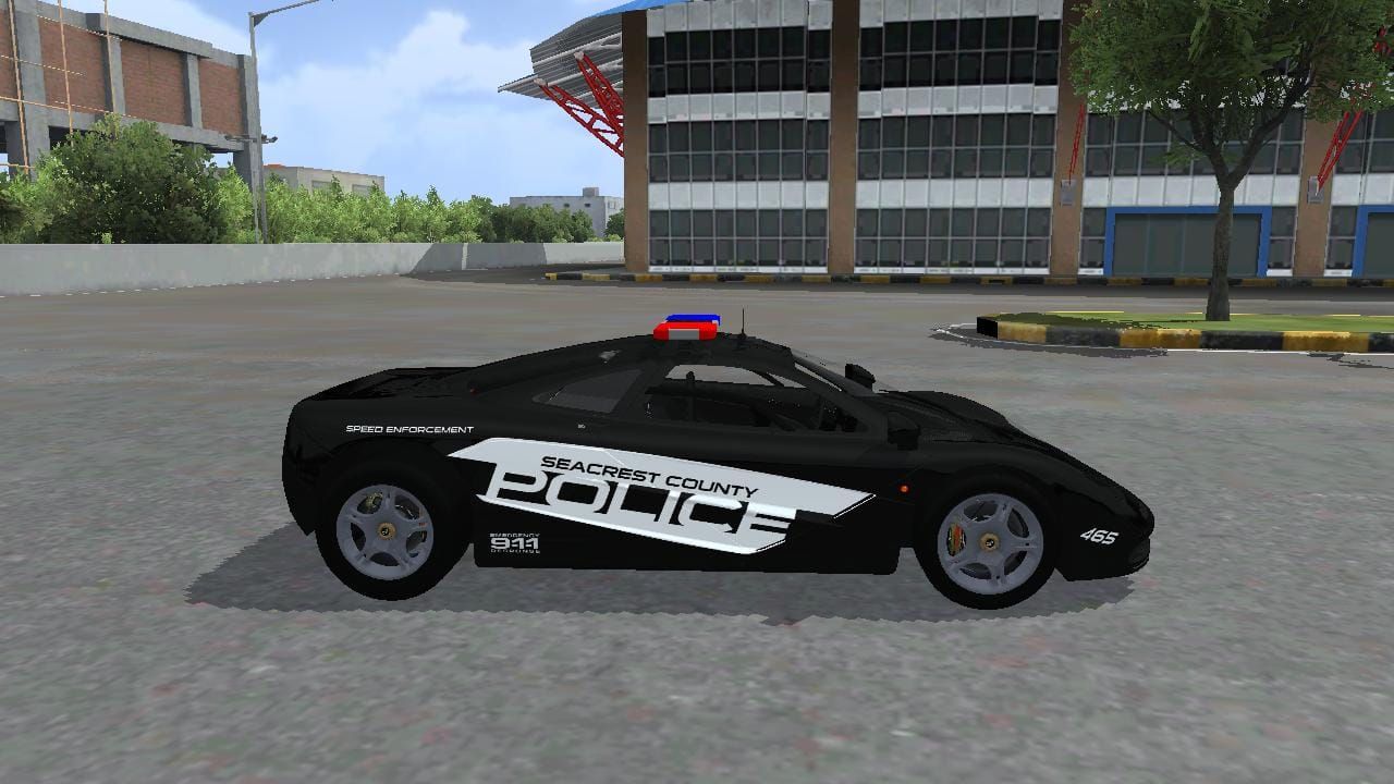 Photo of Mc Laren F1 Police 3