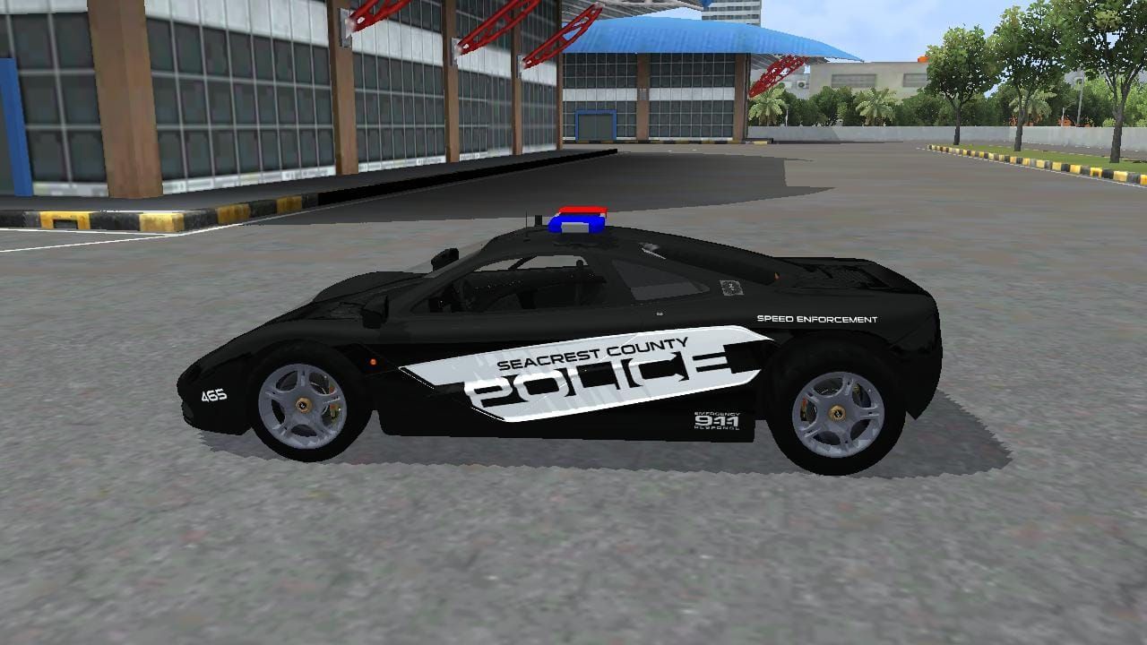 Photo of Mc Laren F1 Police 7