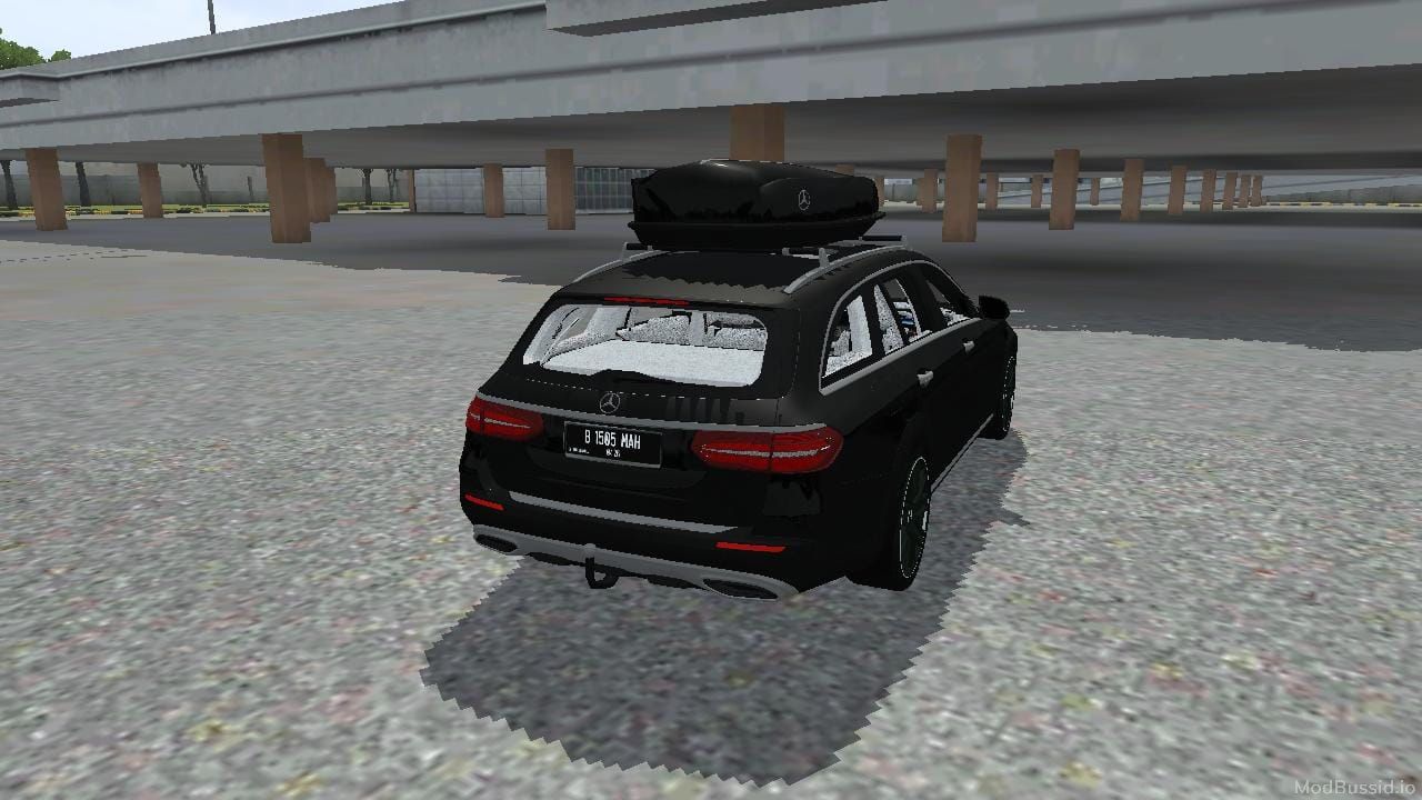 Photo of Mercedes BenZ E350d 4