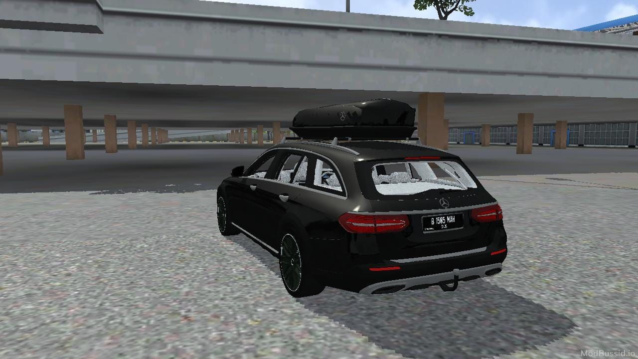 Photo of Mercedes BenZ E350d 6