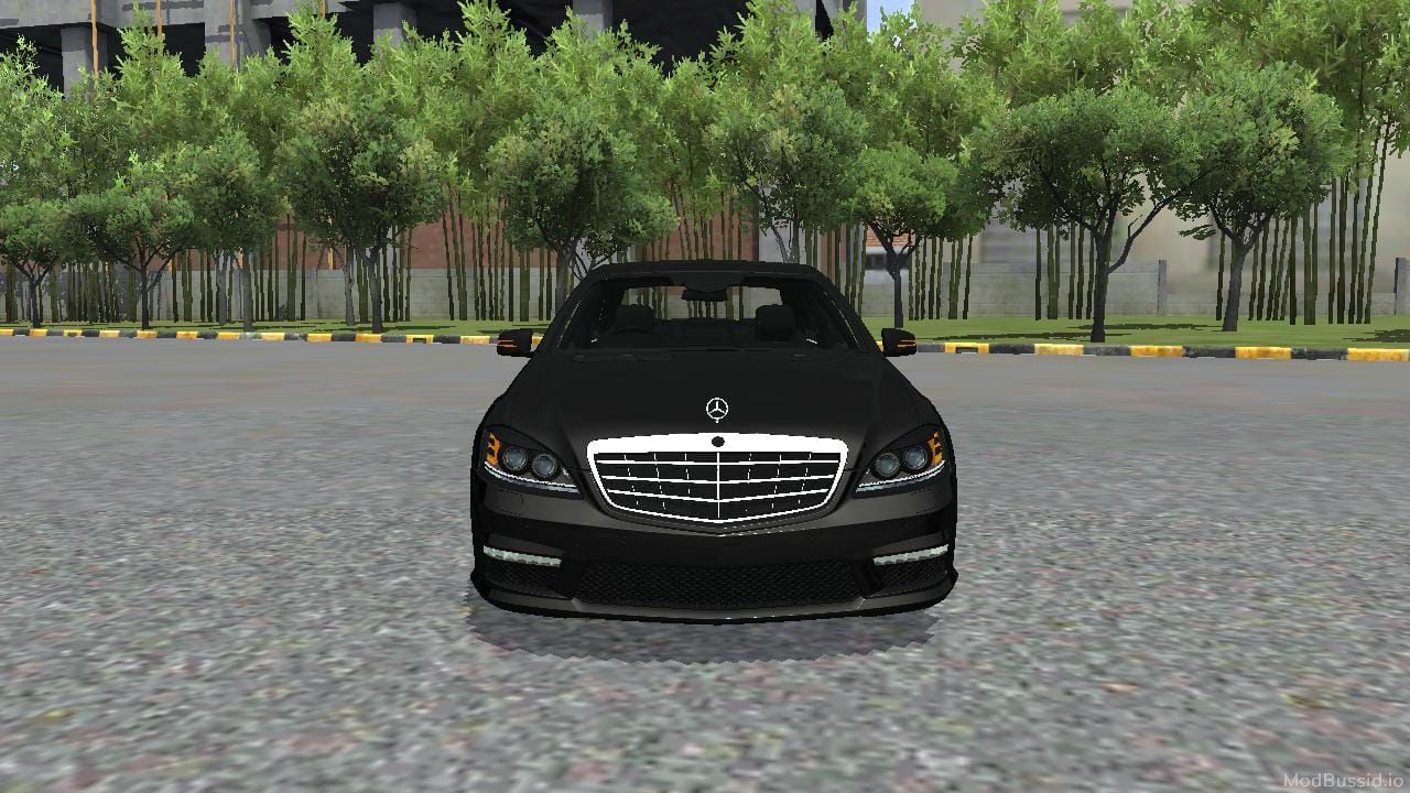 Photo of Mercedes Benz W221 1