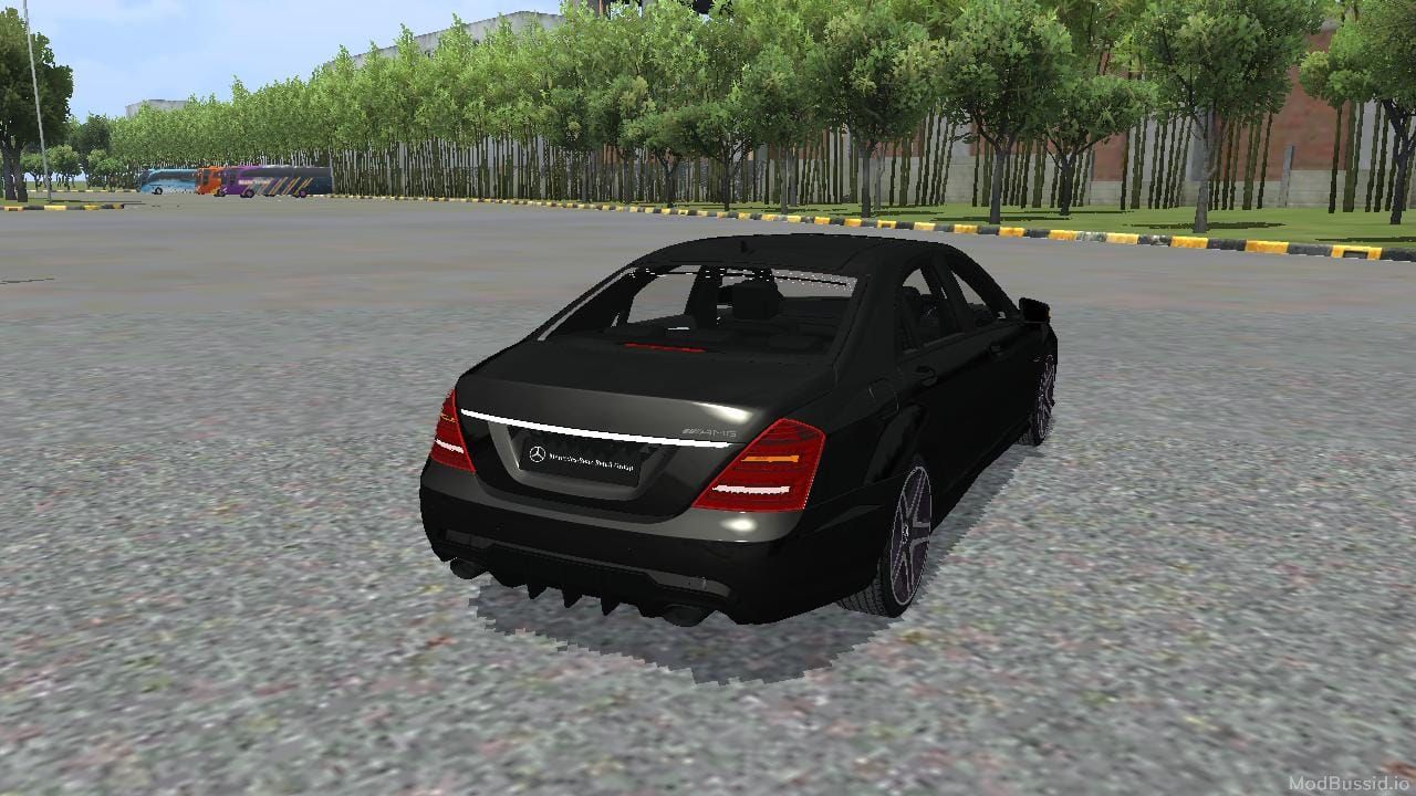Photo of Mercedes Benz W221 4