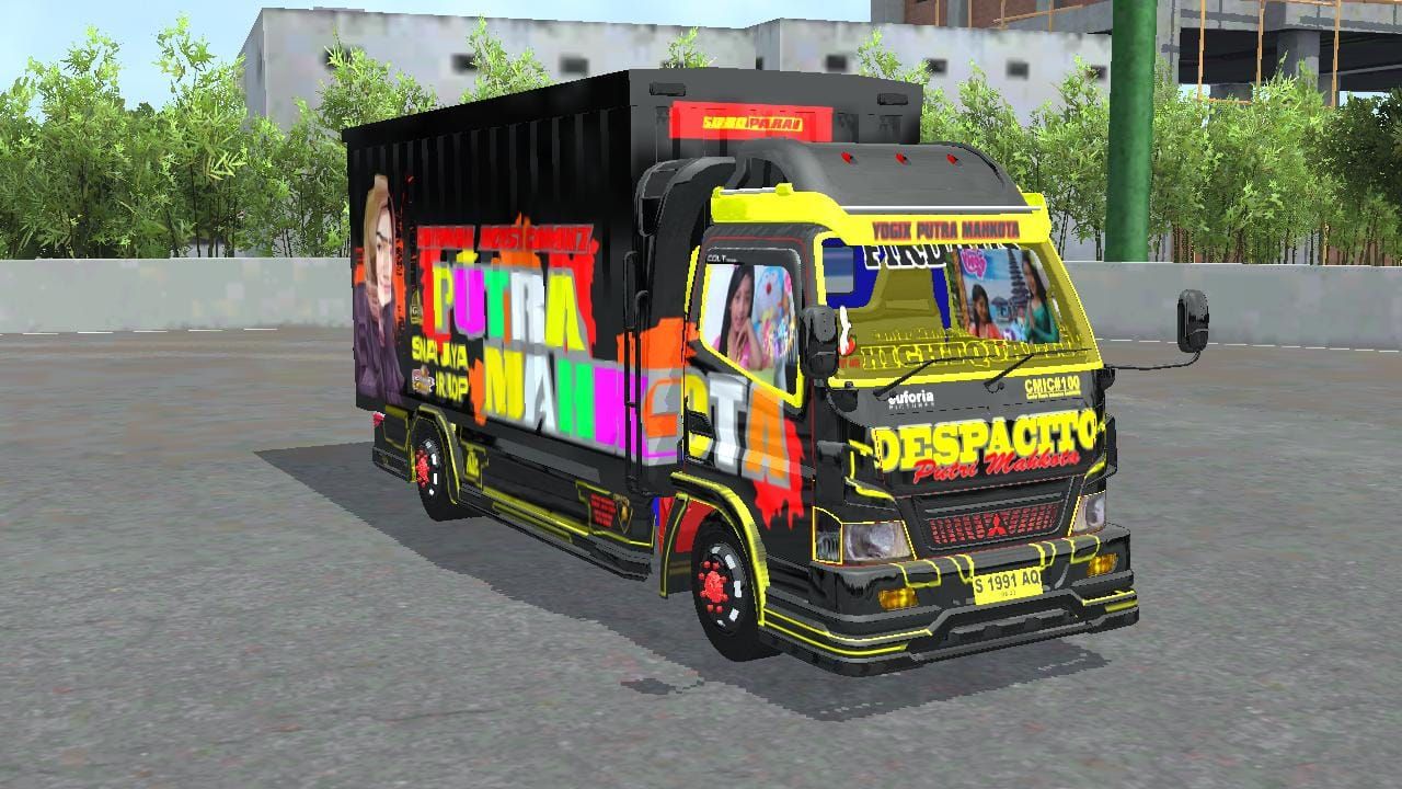 Photo of Mitsubishi Fuso Canter Box 2