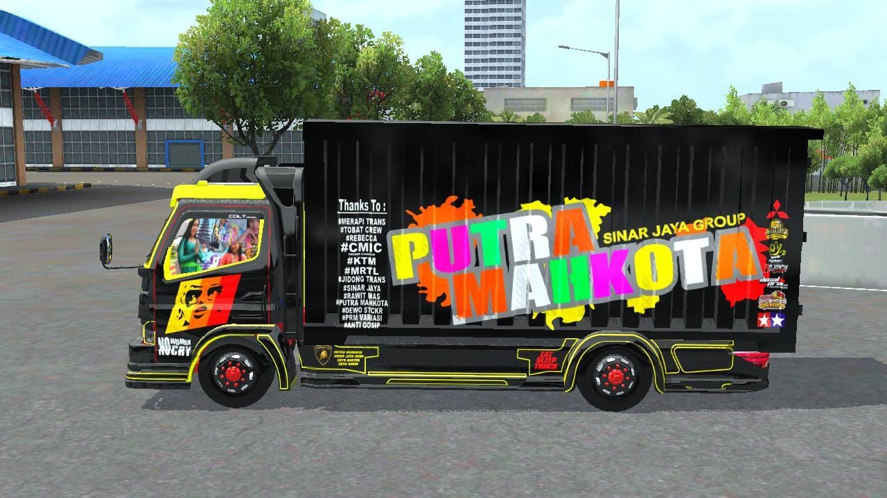 Photo of Mitsubishi Fuso Canter Box 7