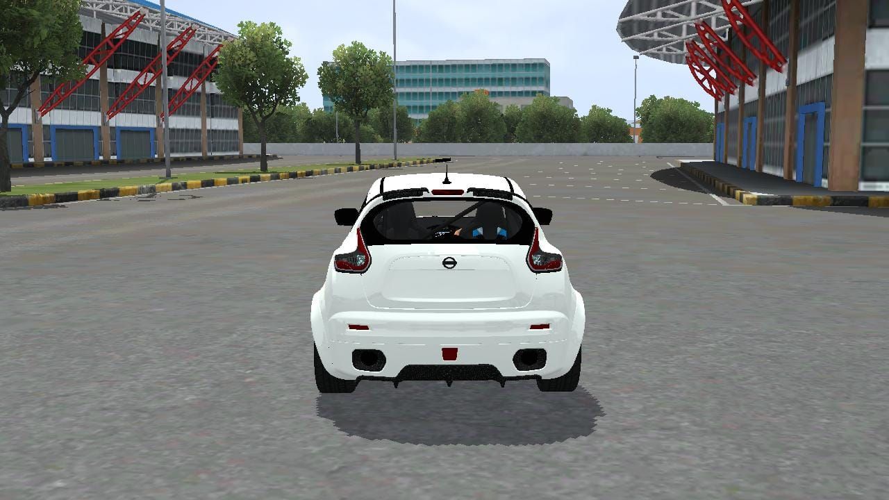 Photo of Nissan Juke R 5