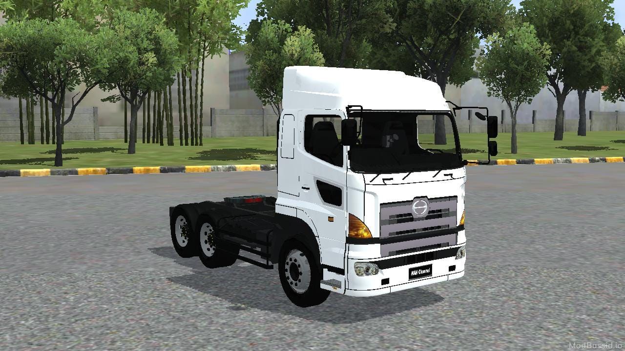Photo of Hino 700 2