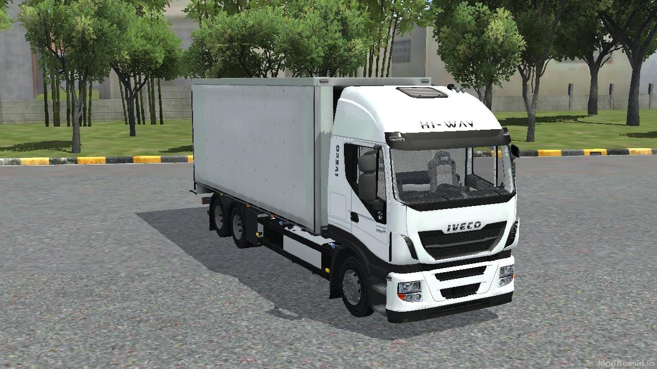 Photo of Iveco Hi-Way 6x2 Cooliner 2