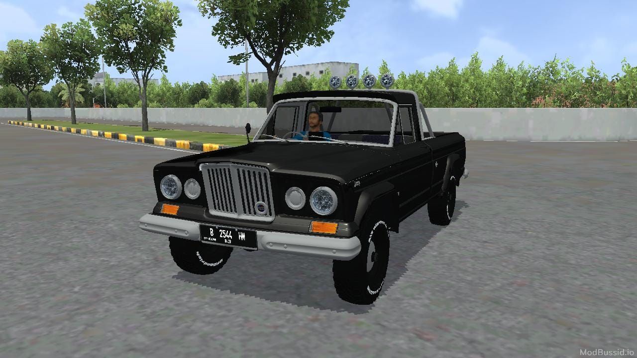 Photo of Jeep J200 1