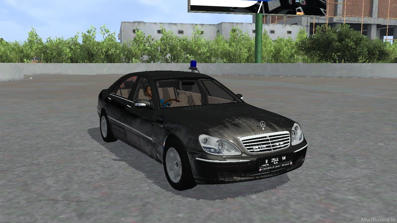 Photo of Mercedes-Benz W222 S400 2