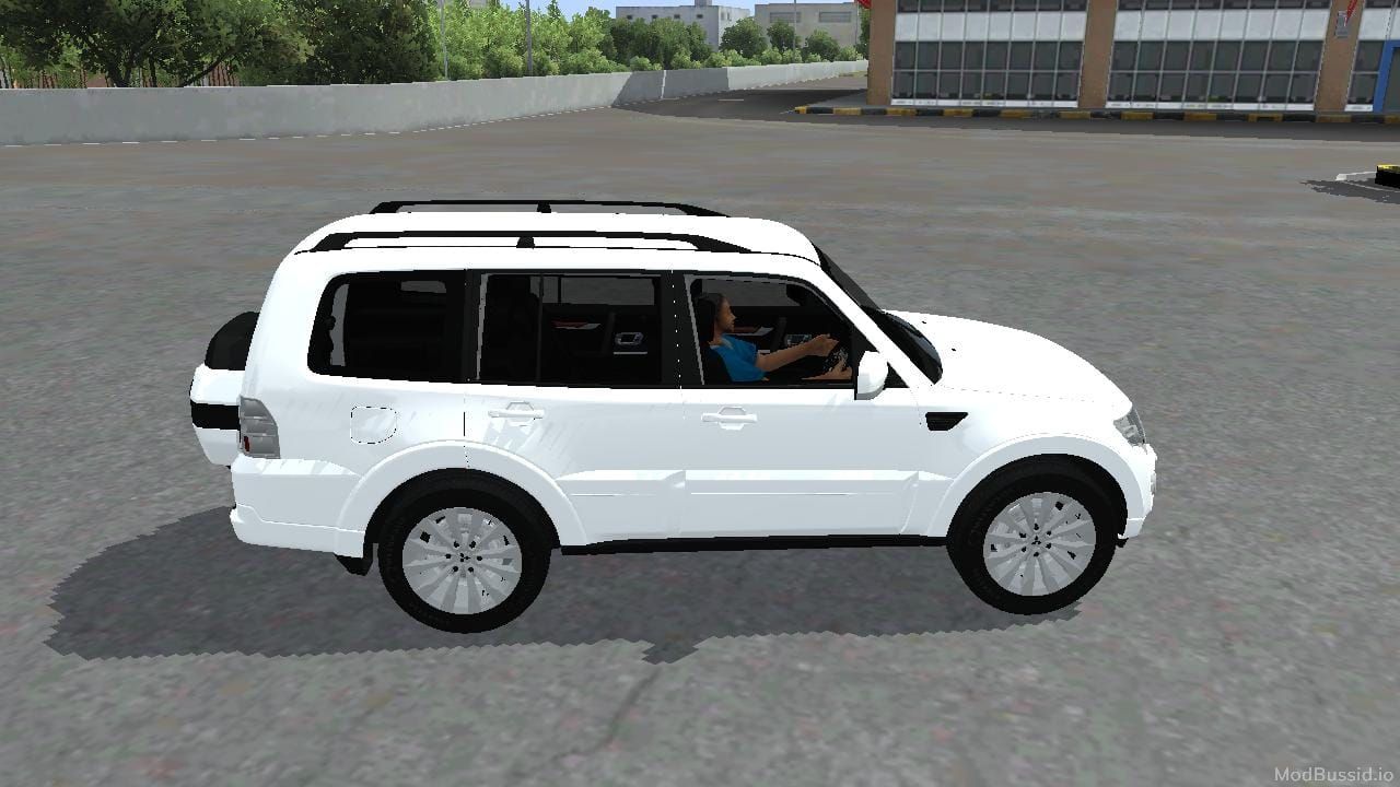 Photo of Mitsubishi Pajero IV 2015 Elegant Bodykit 3