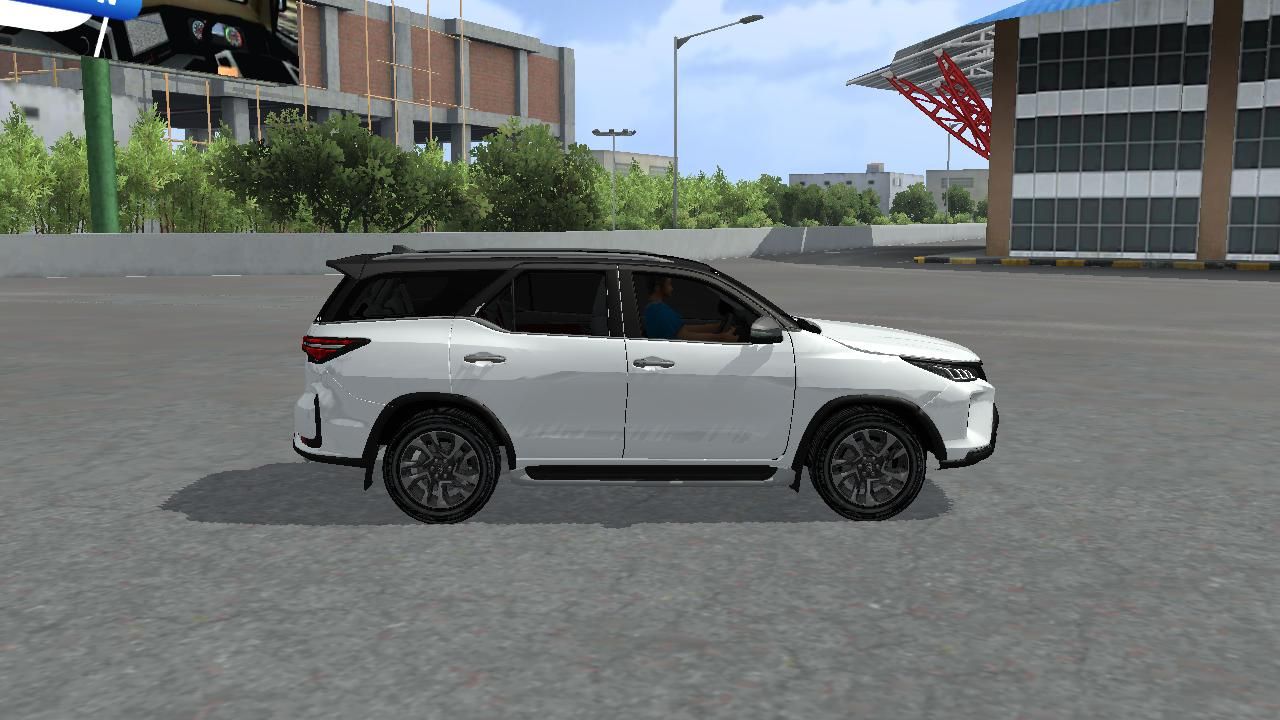 Photo of Toyota Fortuner Legender 2025 4